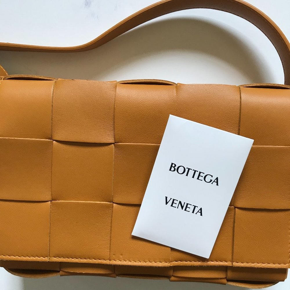 Bottega Veneta Crossbody Bag - Picture 7 of 16